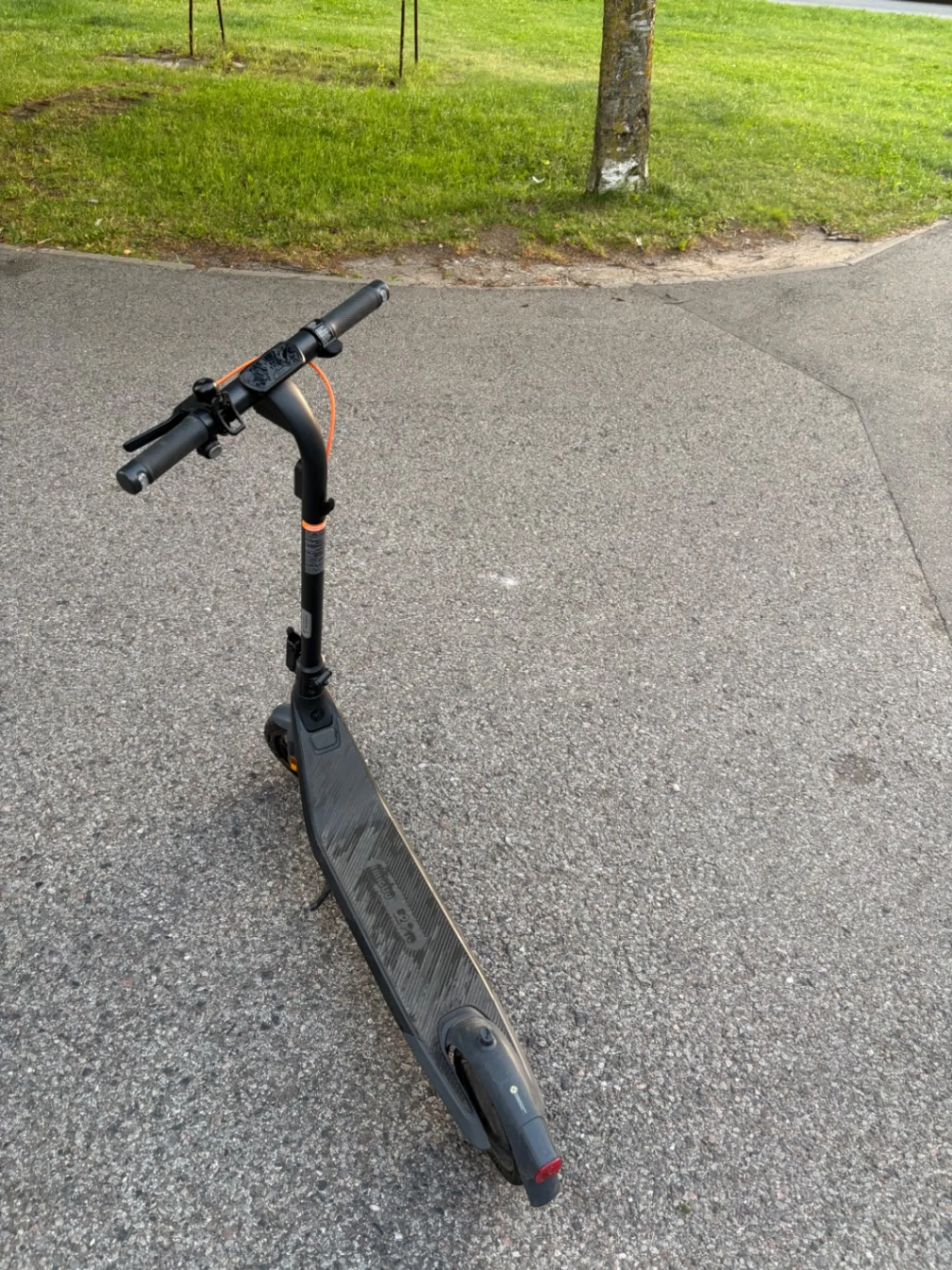 Ninebot electric scooter, photo 2 of 5