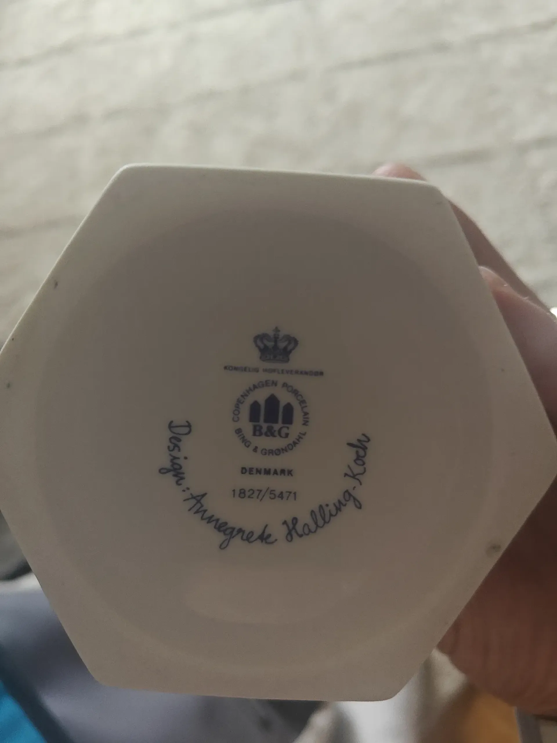 B&O Porcelain Box with Floral Design