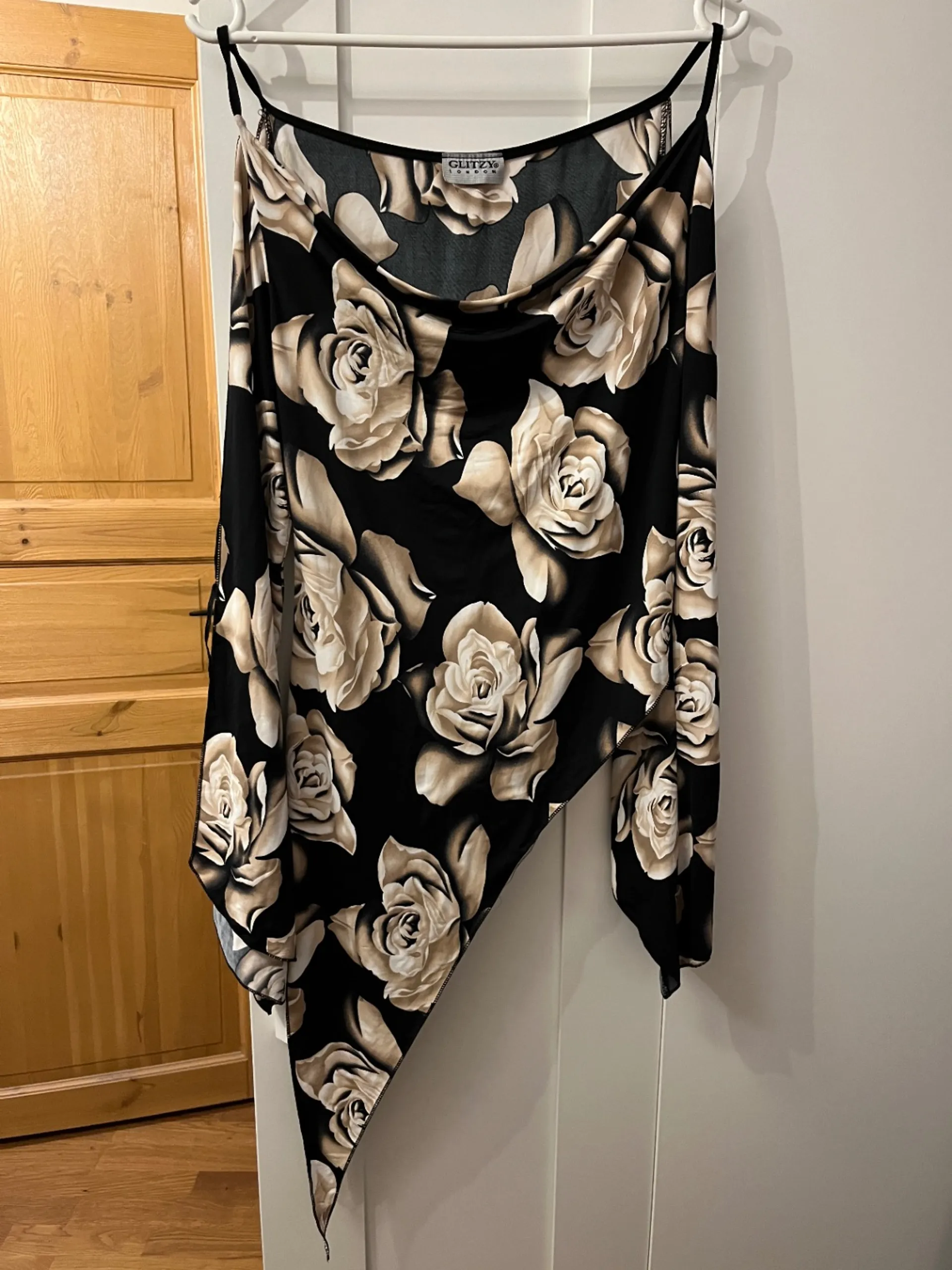 Glitzy London Vintage pluus, foto 1 4-st
