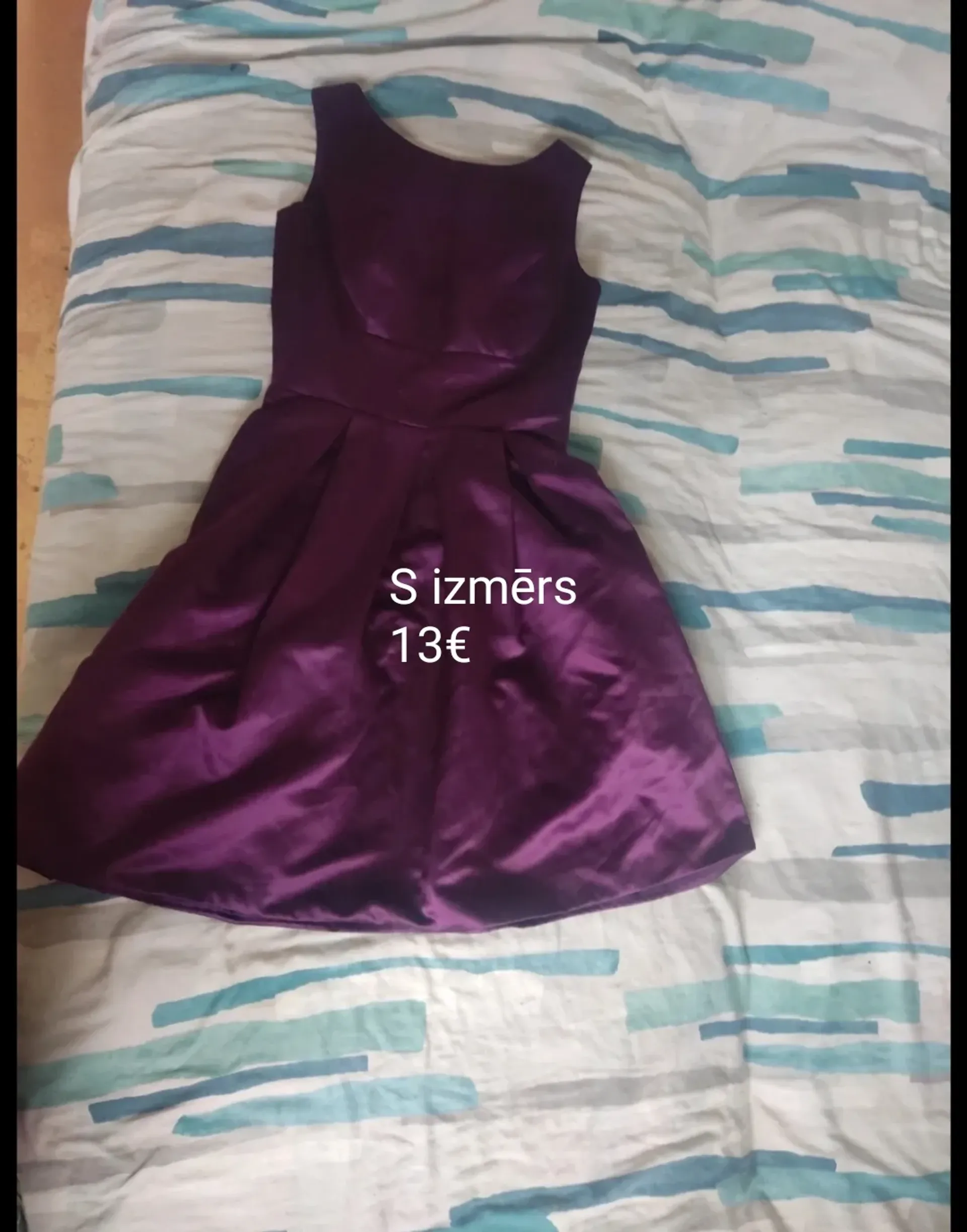 First photo of listing: Purple dress, size S