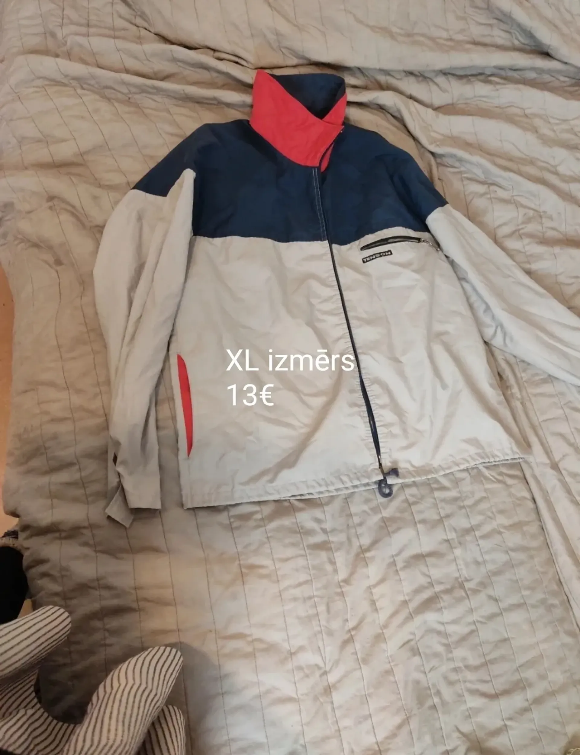 Esimene foto kuulutusest: Tenson XL tuulejakk